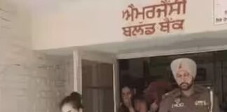 ਫਗਵਾੜਾ ਦੇ ਲਾਅ ਗੇਟ ‘ਤੇ ਨਹੀਂ ਰੁੱਕ ਰਹੇ ਦੇਹ ਵਪਾਰ ਦੇ ਕਾਂਡ, ਅੱਧੀ ਰਾਤ ਨਾਈਜੀਰੀਆਨ ਲੜਕੀਆਂ ਸਮੇਤ 14 ਕਾਬੂ ਫਗਵਾੜਾ ਦੇ ਲਾਅ ਗੇਟ 'ਤੇ ਨਹੀਂ ਰੁੱਕ ਰਹੇ ਦੇਹ ਵਪਾਰ ਦੇ ਕਾਂਡ, ਅੱਧੀ ਰਾਤ ਨਾਈਜੀਰੀਆਨ ਲੜਕੀਆਂ ਸਮੇਤ 14 ਕਾਬੂ