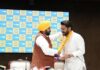‘ਆਪ’ ਨੇ ਸੰਗਰੂਰ ‘ਚ ਸਾਬਕਾ ਕਾਂਗਰਸੀ ਦਲਵੀਰ ਗੋਲਡੀ ਦੇ ਸ਼ਾਮਲ ਹੋਣ ‘ਤੇ ਸਥਿਤੀ ਮਜ਼ਬੂਤ ਕੀਤੀ 'ਆਪ' ਨੇ ਸੰਗਰੂਰ 'ਚ ਸਾਬਕਾ ਕਾਂਗਰਸੀ ਦਲਵੀਰ ਗੋਲਡੀ ਦੇ ਸ਼ਾਮਲ ਹੋਣ 'ਤੇ ਸਥਿਤੀ ਮਜ਼ਬੂਤ ਕੀਤੀ