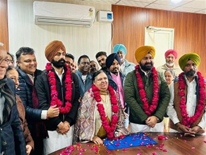 'ਆਪ' ਨੇ ਪੰਜਾਬ ਦੇ ਵੱਖ-ਵੱਖ ਐੱਮ.ਸੀ. ਅਤੇ ਐੱਨ.ਪੀ. 'ਚ ਸ਼ਾਨਦਾਰ ਜਿੱਤ ਦਰਜ ਕੀਤੀ