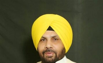 PSPCL ਨੇ ਨਵਾਂ ਰਿਕਾਰਡ ਬਣਾਇਆ, ਬਿਜਲੀ ਸਪਲਾਈ ਵਿੱਚ 13% ਵਾਧਾ ਦਰਜ ਕੀਤਾ: ਹਰਭਜਨ ਈ.ਟੀ.ਓ. PSPCL ਨੇ ਨਵਾਂ ਰਿਕਾਰਡ ਬਣਾਇਆ, ਬਿਜਲੀ ਸਪਲਾਈ ਵਿੱਚ 13% ਵਾਧਾ ਦਰਜ ਕੀਤਾ: ਹਰਭਜਨ ਈ.ਟੀ.ਓ.