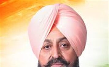 ਮੁੱਖ ਮੰਤਰੀ ਨੇ ਪੰਜਾਬ ਦੇ ਕੇਸ ਨੂੰ ਨਾਤੀ ਦੀਓਗ ਨੂੰ ਕਦੇ ਪੇਸ਼ ਨਹੀਂ ਕੀਤਾ, ਇਸ ਲਈ ਆਉਣ ਵਾਲੇ ਬਜਟ ਵਿੱਚ ਪੰਜਾਬ ਦੀ ਉਮੀਦ ਨਹੀਂ: ਬਾਜਵਾ ਮੁੱਖ ਮੰਤਰੀ ਨੇ ਪੰਜਾਬ ਦੇ ਕੇਸ ਨੂੰ ਨਾਤੀ ਦੀਓਗ ਨੂੰ ਕਦੇ ਪੇਸ਼ ਨਹੀਂ ਕੀਤਾ, ਇਸ ਲਈ ਆਉਣ ਵਾਲੇ ਬਜਟ ਵਿੱਚ ਪੰਜਾਬ ਦੀ ਉਮੀਦ ਨਹੀਂ: ਬਾਜਵਾ
