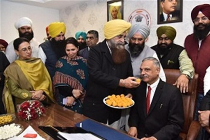ਡਾ: ਸੁਖਵਿੰਦਰ ਸੁੱਖੀ ਨੇ ਕਨਵੇਅਰ ਦੇ ਚੇਅਰਪਰਸਨ ਵਜੋਂ ਚਾਰਜ ਸੰਭਾਲਿਆ