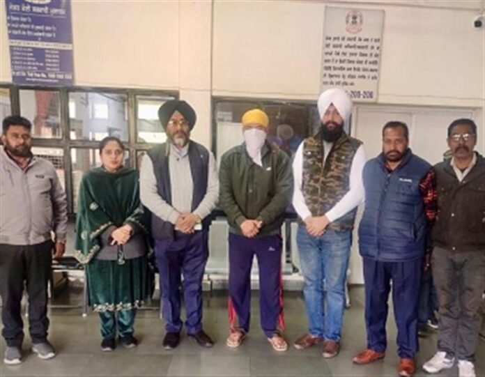 ਵਿਜੀਲੈਂਸ ਬਿਊਰੋ ਨੇਬਜ਼ ਪੀਐਸਪੀਸੀਐਲ ਦਾ ਕਰਮਚਾਰੀ 2000 ਰੁਪਏ ਰਿਸ਼ਵਤ ਲੈਂਦਾ ਹੈ