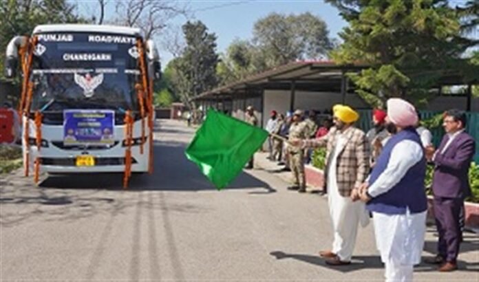 ਪੰਜਾਬ ਟ੍ਰੇਨਿੰਗ ਲਈ 300 ਤੋਂ ਵੱਧ ਅਧਿਆਪਕਾਂ / ਪ੍ਰਿੰਸੀਪਲਜ਼ ਭੇਜਣ ਲਈ ਪਹਿਲਾ ਰਾਜ ਬਣ ਗਿਆ