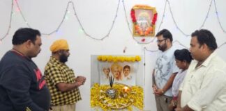 ਸ਼ਹੀਦ ਦਿਵਸ ‘ਤੇ ਅਮਰ ਬਲਿਦਾਨੀਆਂ ਨੂੰ ਸ਼ਰਧਾਂਜਲੀ ਸ਼ਹੀਦ ਦਿਵਸ ‘ਤੇ ਅਮਰ ਬਲਿਦਾਨੀਆਂ ਨੂੰ ਸ਼ਰਧਾਂਜਲੀ