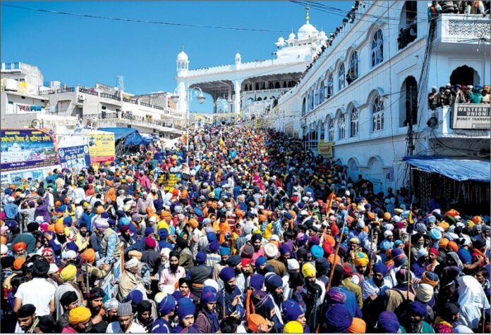 ਪੰਜਾਬ ਪੁਲਿਸ ਦਾ ਸਖਤ ਐਕਸ਼ਨ! ਹੋਲੇ-ਮੁਹੱਲੇ ਵਿਖੇ ਟ੍ਰੈਕਟਰਾਂ ਅਤੇ ਟਰੱਕਾਂ ‘ਤੇ ਸਪੀਕਰਾਂ ਦੀ ਵਰਤੋਂ ‘ਤੇ ਲਗਾਈ