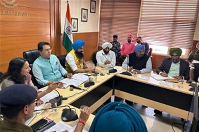 ਅਮਨ ਅਰੋੜਾ ਨੇ 800 ਦਿਨਾਂ ਤੋਂ ਗ੍ਰਿਫਤਾਰ ਕੀਤੇ 7000 ਨਸ਼ਾ ਕਰਮਾਂ ਨੂੰ ਗ੍ਰਿਫਤਾਰ ਕੀਤਾ ਗਿਆ
