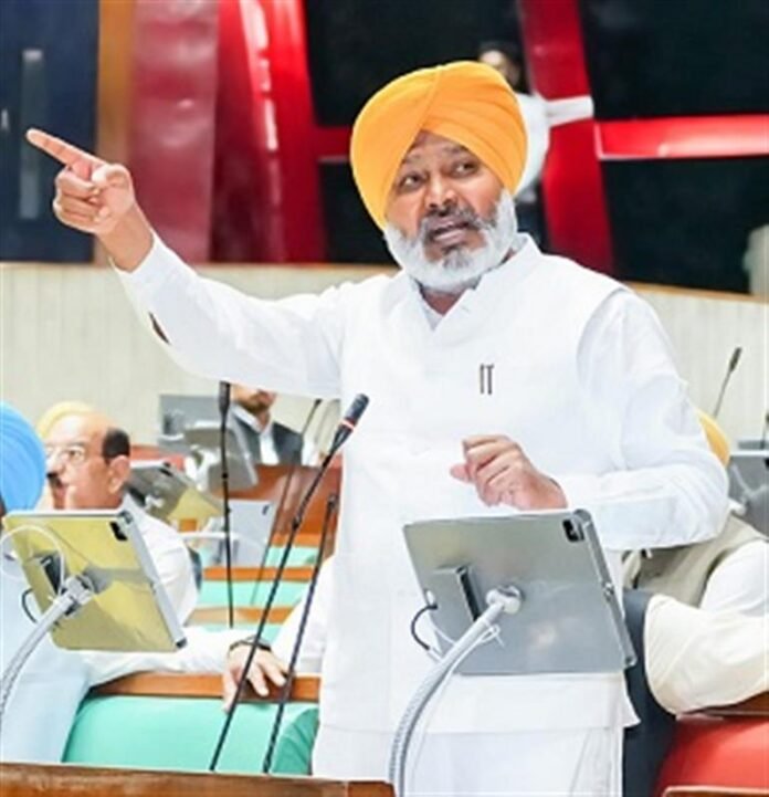 ਬਜਟ ਪੰਜਾਬ ਨੂੰ ਬਦਲਣ ਲਈ ਸਟੇਟ ਸਰਕਾਰੀ ਵਚਨਬੱਧਤਾ ਨੂੰ ਦਰਸਾਉਂਦਾ ਹੈ: ਚੀਮਾ