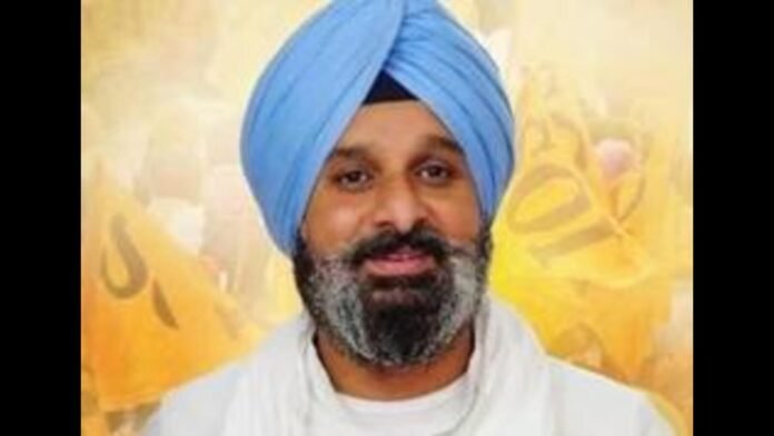 ਮੇਰੀ ਜ਼ੈੱਡ + ਸੁਰੱਖਿਆ ਕਵਰ ਵਾਪਸ ਲੈ ਲਿਆ ਗਿਆ: ਮਜੀਠੀਆ