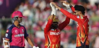 IPL 2025 – ਪੰਜਾਬ ਕਿੰਗਜ਼ ਨੇ 11 ਸਾਲ ਬਾਅਦ ਪਲੇਆਫ਼ ਲਈ ਕੀਤਾ ਕੁਆਲੀਫਾਈ, ਰਾਜਸਥਾਨ ਨੂੰ ਆਖਰੀ ਓਵਰ ‘ਚ 10 ਦੌੜਾਂ ਨਾਲ ਹਰਾਇਆ IPL 2025 - ਪੰਜਾਬ ਕਿੰਗਜ਼ ਨੇ 11 ਸਾਲ ਬਾਅਦ ਪਲੇਆਫ਼ ਲਈ ਕੀਤਾ ਕੁਆਲੀਫਾਈ, ਰਾਜਸਥਾਨ ਨੂੰ ਆਖਰੀ ਓਵਰ 'ਚ 10 ਦੌੜਾਂ ਨਾਲ ਹਰਾਇਆ