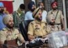 ਅੰਮ੍ਰਿਤਸਰ ਪੁਲਿਸ ਨੇ 6 ਘੰਟਿਆਂ ‘ਚ ਹੱਲ ਕੀਤਾ ਲੁੱਟ ਤੇ ਕਤਲ ਕੇਸ, ਸ਼ੇਅਰ ਮਾਰਕੀਟ, ਪਿਤਾ ਦਾ ਹਥਿਆਰ ਸਮੇਤ ਪੜ੍ਹੋ ਹੈਰਾਨੀਜਨਕ ਖੁਲਾਸੇ Loot & Murder Case : ਅੰਮ੍ਰਿਤਸਰ ਪੁਲਿਸ ਨੇ 6 ਘੰਟਿਆਂ 'ਚ ਹੱਲ ਕੀਤਾ ਲੁੱਟ ਤੇ ਕਤਲ ਕੇਸ, ਸ਼ੇਅਰ ਮਾਰਕੀਟ, ਪਿਤਾ ਦਾ ਹਥਿਆਰ ਸਮੇਤ ਪੜ੍ਹੋ ਹੈਰਾਨੀਜਨਕ ਖੁਲਾਸੇ