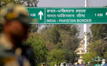 ਪਾਕਿਸਤਾਨ ਨਹੀਂ ਜਾਵੇਗਾ ਸਿੱਖ ਸ਼ਰਧਾਲੂਆਂ ਦਾ ਜੱਥਾ, ਭਾਰਤ-ਪਾਕਿ ਵਿਵਾਦ ਵਿਚਾਲੇ SGPC ਦਾ ਵੱਡਾ ਫੈਸਲਾ ਪਾਕਿਸਤਾਨ ਨਹੀਂ ਜਾਵੇਗਾ ਸਿੱਖ ਸ਼ਰਧਾਲੂਆਂ ਦਾ ਜੱਥਾ, ਭਾਰਤ-ਪਾਕਿ ਵਿਵਾਦ ਵਿਚਾਲੇ SGPC ਦਾ ਵੱਡਾ ਫੈਸਲਾ