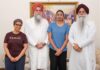 ਸਪੀਕਰ ਨੇ ਬਲਦੇਪ ਸਿੰਘ ਅਤੇ ਨਵਪ੍ਰੀਤ ਕੌਰ ਨਾਲ ਮੁਲਾਕਾਤ ਕੀਤੀ ਸਪੀਕਰ ਨੇ ਬਲਦੇਪ ਸਿੰਘ ਅਤੇ ਨਵਪ੍ਰੀਤ ਕੌਰ ਨਾਲ ਮੁਲਾਕਾਤ ਕੀਤੀ
