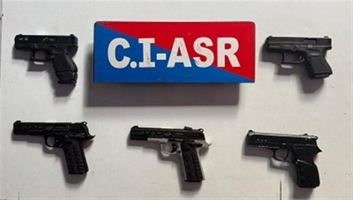 Pak-Smuggler's Executive Held in Amritsar with Five Intelligent Pistols