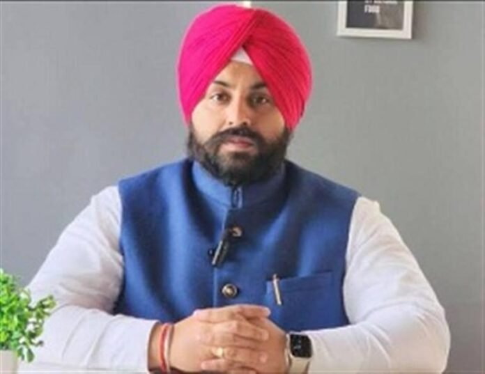 ਹਲਫ਼ਨਾਮੇ ਦਾ ਫੈਸਲਾ ਤਾਨਾਸ਼ਾਹੀ, ਮੁੜ ਵਿਚਾਰ ਕਰ ਰਿਹਾ ਹੈ