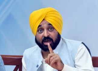 CM ਮਾਨ ਵਲੋਂ ਪੀਐਮ ਮੋਦੀ ‘ਤੇ ਕੀਤੀ ਟਿੱਪਣੀ ‘ਤੇ ਭੜਕੇ BJP ਆਗੂ, ਕਾਲੀਆ ਨੇ ਚੁੱਕੇ ਵੱਡੇ ਸਵਾਲ CM ਮਾਨ ਵਲੋਂ ਪੀਐਮ ਮੋਦੀ 'ਤੇ ਕੀਤੀ ਟਿੱਪਣੀ 'ਤੇ ਭੜਕੇ BJP ਆਗੂ, ਕਾਲੀਆ ਨੇ ਚੁੱਕੇ ਵੱਡੇ ਸਵਾਲ