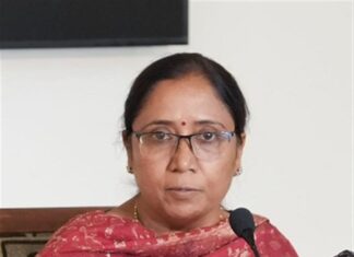 3 ਚਾਈਲਡ ਭਿਖਾਰੀ ਨੇ ਰਾਜ ਪੱਧਰੀ ਮੁਹਿੰਮ ਦੇ ਤਹਿਤ 11 ਵਿਸ਼ੇਸ਼ ਛਾਪੇਮਾਰੀ ਦੌਰਾਨ ਬਚਾਇਆ: ਡਾ: ਬਲਜੀਤ ਕੌਰ 3 Child Beggars Rescued During 11 Special Raids Under Statewide Campaign: Dr. Baljit Kaur