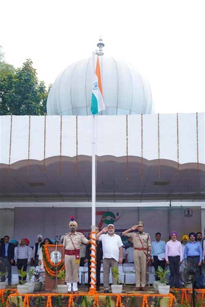 79th Independence Day :  Kataruchak hoists National Tricolour in Tarn Taran