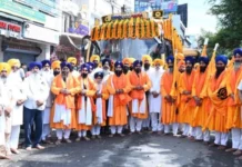 ਸ੍ਰੀ ਗੁਰੂ ਤੇਗ ਬਹਾਦਰ ਸਾਹਿਬ ਦੇ ਸ਼ਹੀਦੀ ਸਾਕੇ ਦੀ 350 ਸਾਲਾ ਸ਼ਤਾਬਦੀ, ਸ਼ਹੀਦੀ ਨਗਰ ਕੀਰਤਨ ਕਲਕੱਤੇ ਤੋਂ ਆਸਨਸੋਲ ਲਈ ਰਵਾਨਾ