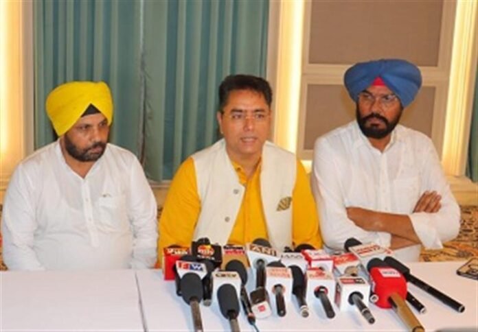 Aman Arora seeks release of 60K CR stalled funds, demands 3-fold hike in folld compensation