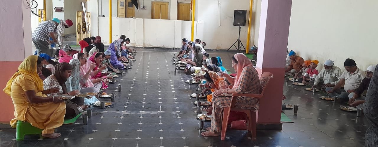 The birth anniversary of the fourth Guru, Shri Guru Ramdas Ji, was celebrated with devotion and faith at Bacheli Gurdwara Sahib.