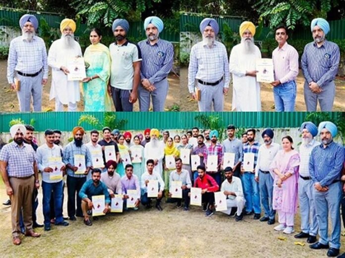 ਖੁਦਾਨੀ ਨੇ 25 ਪਸ਼ੂਆਂ ਦੇ ਇੰਸਪੈਕਟਰਾਂ ਵਿੱਚ 28 ਵੇਂਜਿਤ ਨੌਜਵਾਨਾਂ ਨੂੰ ਨੌਕਰੀ ਪੱਤਰਾਂ ਦੇ ਪਾਰ ਕਰ ਦਿੱਤਾ