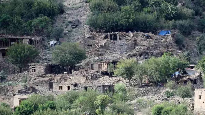 ਅਫਗਾਨਿਸਤਾਨ 'ਚ 6.3 ਤੀਬਰਤਾ ਦੇ ਭੂਚਾਲ ਦੇ ਝਟਕੇ, 7 ਲੋਕਾਂ ਦੀ ਮੌਤ, 150 ਤੋਂ ਵੱਧ ਜ਼ਖਮੀ 6.3 magnitude earthquake jolts Afghanistan, 7 dead, over 150 injured