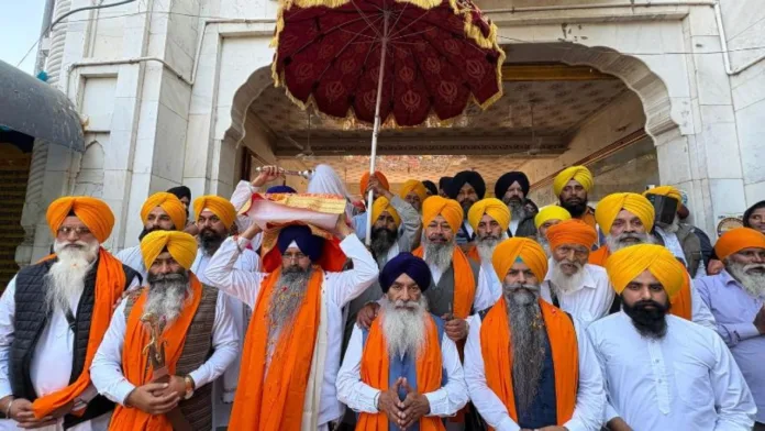 350 ਸਾਲਾ ਸ਼ਹੀਦੀ ਸ਼ਤਾਬਦੀ ਨੂੰ ਸਮਰਪਤ ਨਗਰ ਕੀਰਤਨ ਗੁ: ਜਨਮ ਅਸਥਾਨ ਬਾਬਾ ਬੁੱਢਾ ਸਾਹਿਬ ਕੱਥੂਨੰਗਲ ਲਈ ਰਵਾਨਾ