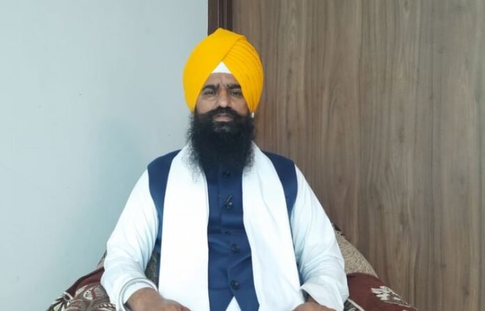 ਸ੍ਰੀ ਗੁਰੂ ਨਾਨਕ ਦੇਵ ਜੀ ਦਾ ਪ੍ਰਕਾਸ਼ ਪੁਰਬ ਮਨਾਉਣ ਲਈ 1796 ਸ਼ਰਧਾਲੂਆਂ ਦਾ ਜੱਥਾ ਰਵਾਨਾ, ਜਥੇਦਾਰ ਕੁਲਦੀਪ ਸਿੰਘ ਗੜਗੱਜ ਦੀ ਅਗਵਾਈ ਹੇਠ ਹੋਇਆ ਰਵਾਨਾ A group of 1796 devotees left to celebrate the birth anniversary of Sri Guru Nanak Dev Ji, led by Jathedar Kuldeep Singh Gargajj