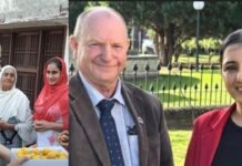 ਮੋਗਾ ਜ਼ਿਲ੍ਹੇ ਦੇ ਪਿੰਡ ਕੋਕਰੀ ਕਲਾਂ ਦੀ ਧੀ ਆਸਟ੍ਰੇਲੀਆ ’ਚ ਬਣੀ ਡਿਪਟੀ ਮੇਅਰ , ਭਾਵੁਕ ਹੋਇਆ ਪਰਿਵਾਰ ਮੋਗਾ ਜ਼ਿਲ੍ਹੇ ਦੇ ਪਿੰਡ ਕੋਕਰੀ ਕਲਾਂ ਦੀ ਧੀ ਆਸਟ੍ਰੇਲੀਆ ’ਚ ਬਣੀ ਡਿਪਟੀ ਮੇਅਰ , ਭਾਵੁਕ ਹੋਇਆ ਪਰਿਵਾਰ