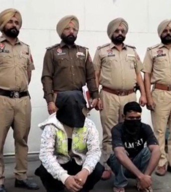 ਸਮਰਾਲਾ ਜਾਣ ਲਈ ਬੁੱਕ ਕੀਤੀ ਕੈਬ ਰਸਤੇ ’ਚ ਖੋਹੀ , ਪੁਲਿਸ ਨੇ 2 ਦੋਸ਼ੀਆਂ ਨੂੰ ਗ੍ਰਿਫ਼ਤਾਰ ਕਰਕੇ ਕੈਬ ਕੀਤੀ ਬਰਾਮਦ ਸਮਰਾਲਾ ਜਾਣ ਲਈ ਬੁੱਕ ਕੀਤੀ ਕੈਬ ਰਸਤੇ ’ਚ ਖੋਹੀ , ਪੁਲਿਸ ਨੇ 2 ਦੋਸ਼ੀਆਂ ਨੂੰ ਗ੍ਰਿਫ਼ਤਾਰ ਕਰਕੇ ਕੈਬ ਕੀਤੀ ਬਰਾਮਦ