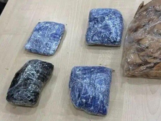 DRI ਵਿਭਾਗ ਦੀ ਲੁਧਿਆਣਾ 'ਚ ਵੱਡੀ ਕਾਰਵਾਈ, ਫਿਰੋਜ਼ਪੁਰ ਤੋਂ ਅਮਰੀਕਾ ਭੇਜੇ ਜਾ ਰਹੇ ਪਾਰਸਲ 'ਚ 735 ਗ੍ਰਾਮ ਅਫ਼ੀਮ ਫੜੀ DRI ਵਿਭਾਗ ਦੀ ਲੁਧਿਆਣਾ 'ਚ ਵੱਡੀ ਕਾਰਵਾਈ, ਫਿਰੋਜ਼ਪੁਰ ਤੋਂ ਅਮਰੀਕਾ ਭੇਜੇ ਜਾ ਰਹੇ ਪਾਰਸਲ 'ਚ 735 ਗ੍ਰਾਮ ਅਫ਼ੀਮ ਫੜੀ