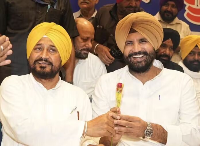 ਕਾਲੇ ਵਿਅਕਤੀ ਵਾਲਾ ਬਿਆਨ ਦੇ ਕੇ ਕਸੂਤੇ ਫਸੇ ਵੜਿੰਗ, ਕੌਮੀ SC ਕਮਿਸ਼ਨ ਨੇ DC-SSP ਤੋਂ ਮੰਗੀ ਰਿਪੋਰਟ, ਚੰਨੀ ਨੇ ਕ Warring got caught in the act of making a statement about a black person, National SC Commission sought a report from DC-SSP, Channi said