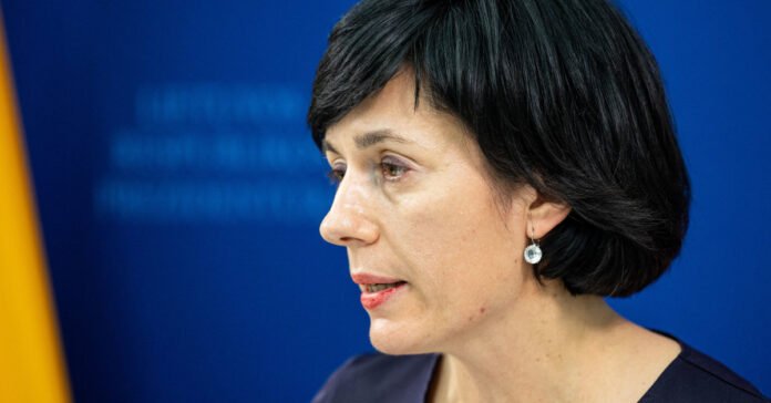 ਸੱਭਿਆਚਾਰ ਦੇ ਨਵੇਂ ਮੰਤਰੀ ਗੱਠਜੋੜ ਵਿੱਚ "ਨੇਮੁਨਸ ਔਸ਼ਰੋਜ਼" ਦੀ ਮੌਜੂਦਗੀ ਨੂੰ ਇੱਕ ਸਮੱਸਿਆ ਮੰਨਦੇ ਹਨ ਸੱਭਿਆਚਾਰ ਦੇ ਨਵੇਂ ਮੰਤਰੀ ਗੱਠਜੋੜ ਵਿੱਚ "ਨੇਮੁਨਸ ਔਸ਼ਰੋਜ਼" ਦੀ ਮੌਜੂਦਗੀ ਨੂੰ ਇੱਕ ਸਮੱਸਿਆ ਮੰਨਦੇ ਹਨ