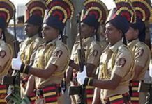 ਹਰਿਆਣਾ ਸਰਕਾਰ ਨੇ ਪਤਵੰਤਿਆਂ ਨੂੰ ਗਾਰਡ ਆਫ਼ ਆਨਰ ਪੇਸ਼ ਕਰਨ ਲਈ ਵਿਆਪਕ ਦਿਸ਼ਾ-ਨਿਰਦੇਸ਼ ਜਾਰੀ ਕੀਤੇ ਹਰਿਆਣਾ ਸਰਕਾਰ ਨੇ ਪਤਵੰਤਿਆਂ ਨੂੰ ਗਾਰਡ ਆਫ਼ ਆਨਰ ਪੇਸ਼ ਕਰਨ ਲਈ ਵਿਆਪਕ ਦਿਸ਼ਾ-ਨਿਰਦੇਸ਼ ਜਾਰੀ ਕੀਤੇ