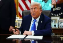 ਅਮਰੀਕਾ ਨੇ ਰਾਸ਼ਟਰੀ ਸੁਰੱਖਿਆ ਦਾ ਹਵਾਲਾ ਦਿੰਦੇ ਹੋਏ ਸੱਤ ਹੋਰ ਦੇਸ਼ਾਂ ‘ਤੇ ਯਾਤਰਾ ਪਾਬੰਦੀ ਵਧਾ ਦਿੱਤੀ ਹੈ, 39 ਦੇਸ਼ਾਂ ‘ਤੇ ਪਾਬੰਦੀਆਂ ਨੂੰ ਸਖਤ ਕੀਤਾ ਹੈ ਅਮਰੀਕਾ ਨੇ ਰਾਸ਼ਟਰੀ ਸੁਰੱਖਿਆ ਦਾ ਹਵਾਲਾ ਦਿੰਦੇ ਹੋਏ ਸੱਤ ਹੋਰ ਦੇਸ਼ਾਂ 'ਤੇ ਯਾਤਰਾ ਪਾਬੰਦੀ ਵਧਾ ਦਿੱਤੀ ਹੈ, 39 ਦੇਸ਼ਾਂ 'ਤੇ ਪਾਬੰਦੀਆਂ ਨੂੰ ਸਖਤ ਕੀਤਾ ਹੈ