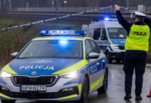 ਪੋਲੈਂਡ ਨੇ ਸੁਰੱਖਿਆ ਲਈ ਖਤਰਾ ਪੈਦਾ ਕਰਨ ਵਾਲੇ 10 ਕਾਰਟਵੇਲੀਅਨਾਂ ਨੂੰ ਦੇਸ਼ ਨਿਕਾਲਾ ਦਿੱਤਾ ਹੈ ਪੋਲੈਂਡ ਨੇ ਸੁਰੱਖਿਆ ਲਈ ਖਤਰਾ ਪੈਦਾ ਕਰਨ ਵਾਲੇ 10 ਕਾਰਟਵੇਲੀਅਨਾਂ ਨੂੰ ਦੇਸ਼ ਨਿਕਾਲਾ ਦਿੱਤਾ ਹੈ