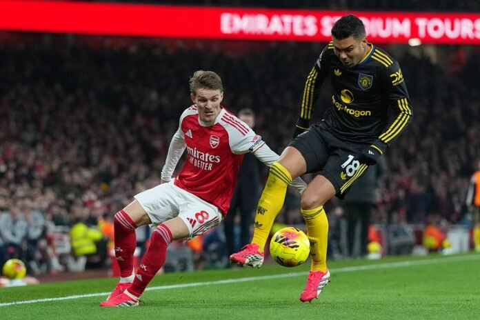 ਮੈਨਚੈਸਟਰ ਯੂਨਾਈਟਿਡ ਉਭਾਰ 'ਤੇ: ਉਨ੍ਹਾਂ ਨੇ ਇੱਕ ਪ੍ਰਭਾਵਸ਼ਾਲੀ ਆਰਸਨਲ ਕਲੱਬ ਨੂੰ ਤੋੜ ਦਿੱਤਾ