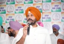 ਵੜਿੰਗ ਵੱਲੋਂ ਸਰਹਿੰਦ ਧਮਾਕੇ ਦੀ ਨਿਖੇਧੀ; ਕਹਿੰਦਾ, ‘ਆਪ’ ਦੀ ਪਿੱਠ ‘ਤੇ ਆਖਰੀ ਤੂੜੀ ਵੜਿੰਗ ਵੱਲੋਂ ਸਰਹਿੰਦ ਧਮਾਕੇ ਦੀ ਨਿਖੇਧੀ; ਕਹਿੰਦਾ, 'ਆਪ' ਦੀ ਪਿੱਠ 'ਤੇ ਆਖਰੀ ਤੂੜੀ