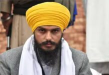 ਪੰਜਾਬ ਨੇ ਜੇਲ੍ਹ ‘ਚ ਬੰਦ ਸੰਸਦ ਮੈਂਬਰ ਅੰਮ੍ਰਿਤਪਾਲ ਸਿੰਘ ਨੂੰ ਬਜਟ ਸੈਸ਼ਨ ‘ਚ ਆਉਣ ਤੋਂ ਕਿਉਂ ਨਾਂਹ ਕਰ ਦਿੱਤੀ ਹੈ ਪੰਜਾਬ ਨੇ ਜੇਲ੍ਹ 'ਚ ਬੰਦ ਸੰਸਦ ਮੈਂਬਰ ਅੰਮ੍ਰਿਤਪਾਲ ਸਿੰਘ ਨੂੰ ਬਜਟ ਸੈਸ਼ਨ 'ਚ ਆਉਣ ਤੋਂ ਕਿਉਂ ਨਾਂਹ ਕਰ ਦਿੱਤੀ ਹੈ