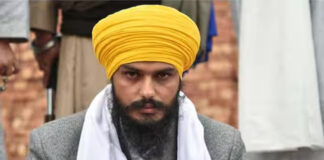 ਪੰਜਾਬ ਨੇ ਜੇਲ੍ਹ ‘ਚ ਬੰਦ ਸੰਸਦ ਮੈਂਬਰ ਅੰਮ੍ਰਿਤਪਾਲ ਸਿੰਘ ਨੂੰ ਬਜਟ ਸੈਸ਼ਨ ‘ਚ ਆਉਣ ਤੋਂ ਕਿਉਂ ਨਾਂਹ ਕਰ ਦਿੱਤੀ ਹੈ ਪੰਜਾਬ ਨੇ ਜੇਲ੍ਹ 'ਚ ਬੰਦ ਸੰਸਦ ਮੈਂਬਰ ਅੰਮ੍ਰਿਤਪਾਲ ਸਿੰਘ ਨੂੰ ਬਜਟ ਸੈਸ਼ਨ 'ਚ ਆਉਣ ਤੋਂ ਕਿਉਂ ਨਾਂਹ ਕਰ ਦਿੱਤੀ ਹੈ