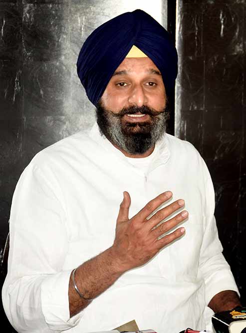 ਜ਼ਮਾਨਤ ਮਿਲਣ ਮਗਰੋਂ ਮਜੀਠੀਆ ਬੋਲੇ - 'ਟਾਈਗਰ ਹਾਲੇ ਜ਼ਿੰਦਾ ਹੈ' ,ਸੋਸ਼ਲ ਮੀਡੀਆ 'ਤੇ ਸਾਂਝੀ ਕੀਤ ਜ਼ਮਾਨਤ ਮਿਲਣ ਮਗਰੋਂ ਮਜੀਠੀਆ ਬੋਲੇ - 'ਟਾਈਗਰ ਹਾਲੇ ਜ਼ਿੰਦਾ ਹੈ' ,ਸੋਸ਼ਲ ਮੀਡੀਆ 'ਤੇ ਸਾਂਝੀ ਕੀਤ