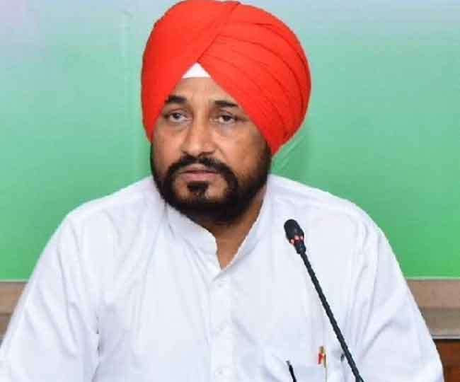 ਕਾਂਗਰਸ ਨੇ ਪਲਕ ਝਪਕਣ ਤੋਂ ਕੀਤਾ ਇਨਕਾਰ, ਚਰਨਜੀਤ ਸਿੰਘ ਚੰਨੀ 'ਪਾਰਟੀ ਫੈਸਲੇ ਦੀ ਪਾਲਣਾ ਕਰਨਗੇ' ਕਾਂਗਰਸ ਨੇ ਪਲਕ ਝਪਕਣ ਤੋਂ ਕੀਤਾ ਇਨਕਾਰ, ਚਰਨਜੀਤ ਸਿੰਘ ਚੰਨੀ 'ਪਾਰਟੀ ਫੈਸਲੇ ਦੀ ਪਾਲਣਾ ਕਰਨਗੇ'
