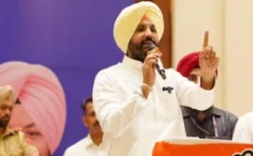 ਕਾਂਗਰਸ ਦੇ ਕਾਟੋਕਲੇਸ਼ ਵਿਚਾਲੇ ਛਿੜਿਆ ਨਵਾਂ ਵਿਵਾਦ, ਰਾਹੁਲ ਗਾਂਧੀ ਦੇ ਦੌਰੇ ਤੋਂ ਪਹਿਲਾਂ ਚੰਨੀ ਧੜੇ ਨੇ ਖੋਲ੍ਹਿਆ ਕਾਂਗਰਸ ਦੇ ਕਾਟੋਕਲੇਸ਼ ਵਿਚਾਲੇ ਛਿੜਿਆ ਨਵਾਂ ਵਿਵਾਦ, ਰਾਹੁਲ ਗਾਂਧੀ ਦੇ ਦੌਰੇ ਤੋਂ ਪਹਿਲਾਂ ਚੰਨੀ ਧੜੇ ਨੇ ਖੋਲ੍ਹਿਆ