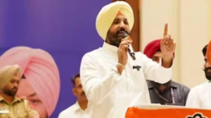 ਕਾਂਗਰਸ ਦੇ ਕਾਟੋਕਲੇਸ਼ ਵਿਚਾਲੇ ਛਿੜਿਆ ਨਵਾਂ ਵਿਵਾਦ, ਰਾਹੁਲ ਗਾਂਧੀ ਦੇ ਦੌਰੇ ਤੋਂ ਪਹਿਲਾਂ ਚੰਨੀ ਧੜੇ ਨੇ ਖੋਲ੍ਹਿਆ