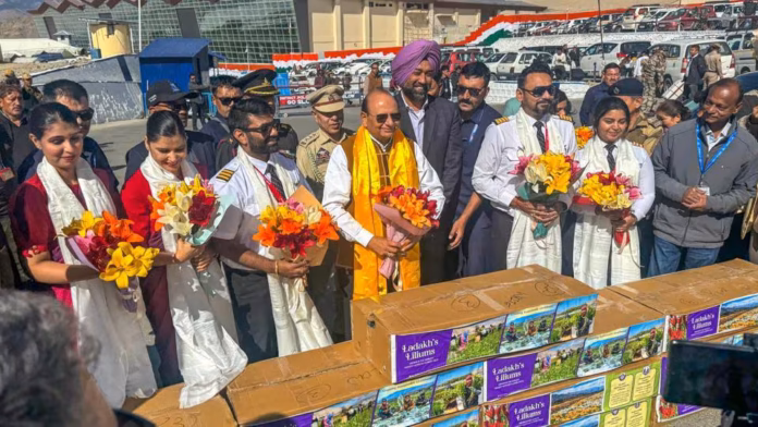 ਲੱਦਾਖ ਦੇ ਫੁੱਲ ਰਾਸ਼ਟਰੀ ਹੋ ਗਏ: 15,000 ਸਟੈਮ ਲਿਲੀਅਮ ਦੀ ਪਹਿਲੀ ਖੇਪ ਲੇਹ ਤੋਂ ਰਵਾਨਾ ਲੱਦਾਖ ਦੇ ਫੁੱਲ ਰਾਸ਼ਟਰੀ ਹੋ ਗਏ: 15,000 ਸਟੈਮ ਲਿਲੀਅਮ ਦੀ ਪਹਿਲੀ ਖੇਪ ਲੇਹ ਤੋਂ ਰਵਾਨਾ